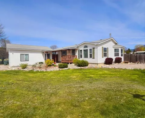 1135 W King Ave, Chewelah, WA 99109