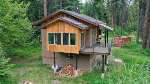 351 Riverbend Loop Rd, Cusick, WA 99119 photo 2