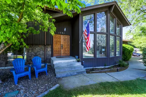 1721 S Vera Crest Dr, Spokane Valley, WA 99037