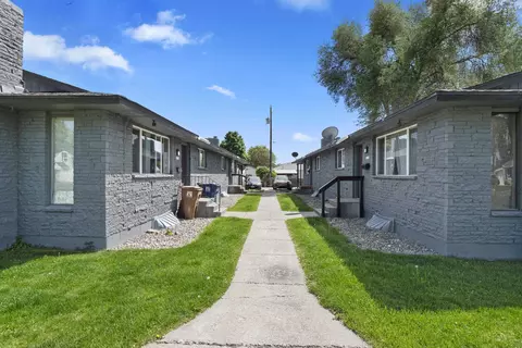 1716 Everett Ave, Spokane, WA 99207 photo 2