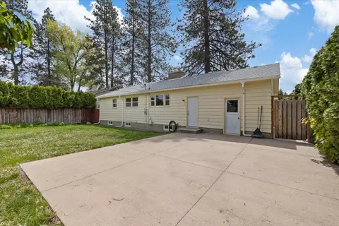 Exterior - 1123 E 39th Ave, Spokane, WA 99203 photo 9 of 13