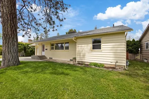 Exterior - 1123 E 39th Ave, Spokane, WA 99203 photo 5 of 13