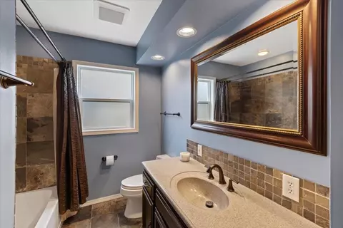 Bath - 1123 E 39th Ave, Spokane, WA 99203 photo 1 of 2