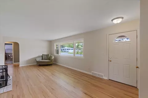 Living - 1123 E 39th Ave, Spokane, WA 99203 photo 1 of 3