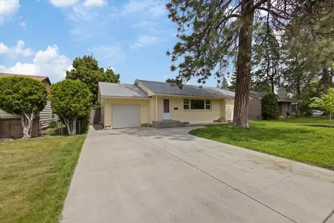 Exterior - 1123 E 39th Ave, Spokane, WA 99203 photo 4 of 13