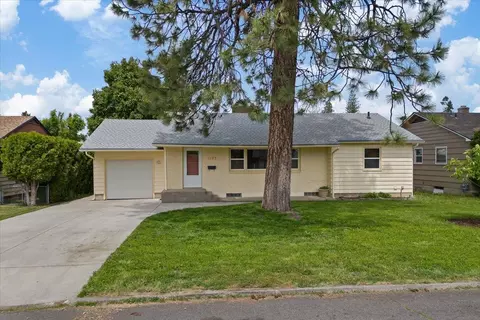 1123 E 39th Ave, Spokane, WA 99203