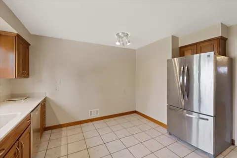 Kitchen - 1123 E 39th Ave, Spokane, WA 99203 photo 4 of 4