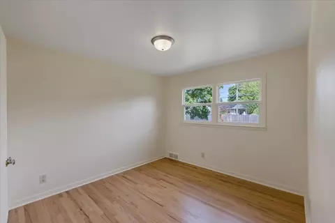 Bedroom - 1123 E 39th Ave, Spokane, WA 99203 photo 3 of 3