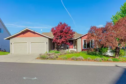 719 Montague Dr, Cheney, WA 99004
