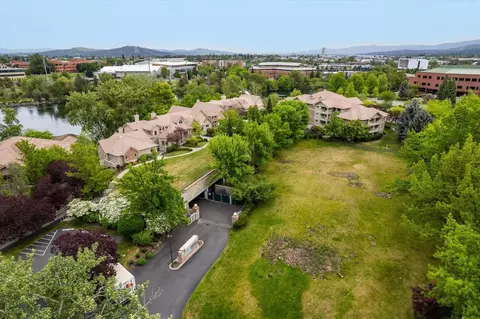 639 N Riverpoint Blvd # J207, Spokane, WA 99202