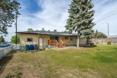 Exterior - 11414 E 16th Ave, Spokane Valley, WA 99206 photo 12 of 18