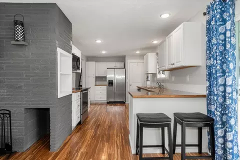 Kitchen - 11414 E 16th Ave, Spokane Valley, WA 99206 photo 1 of 4