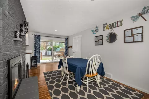 Dining - 11414 E 16th Ave, Spokane Valley, WA 99206 photo 3 of 4