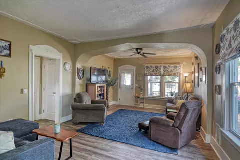 Living - 1826 E 5th Ave, Spokane, WA 99202 photo 4 of 5