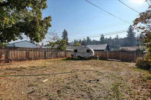 Exterior - 1826 E 5th Ave, Spokane, WA 99202 photo 5 of 6