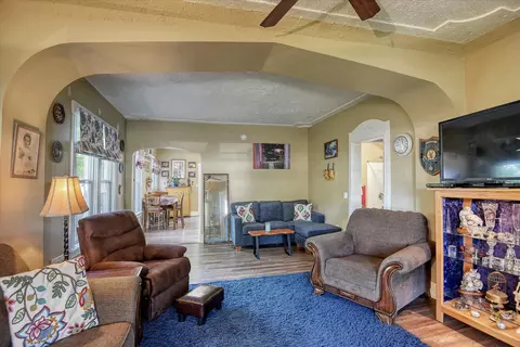 Living - 1826 E 5th Ave, Spokane, WA 99202 photo 2 of 5