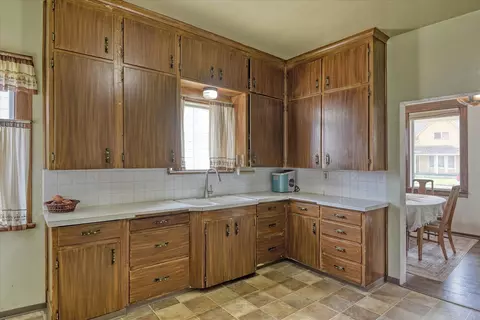 Kitchen - 1823 E 1st Ave, Spokane, WA 99202 photo 1 of 5