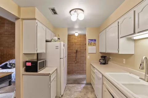 2209 E Casper Dr UNIT D, Spokane, WA 99223 photo 4