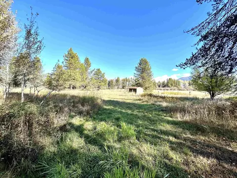 11 Needles Dr, Cusick, WA 99119