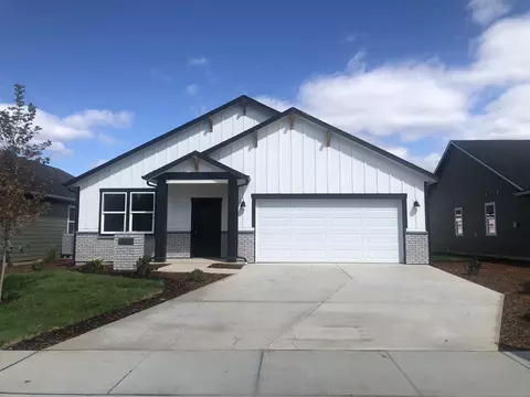 1315 E 12th St, Deer Park, WA 99006