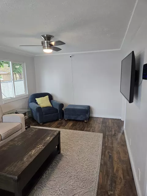 Living - 3308 E 29th Ave, Spokane, WA 99223 photo 1 of 4