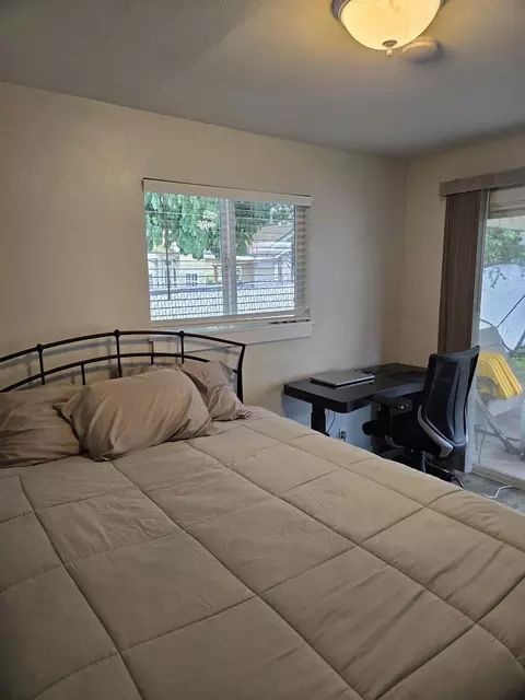 Bedroom - 3308 E 29th Ave, Spokane, WA 99223 photo 1 of 3