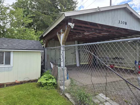 Exterior - 3308 E 29th Ave, Spokane, WA 99223 photo 4 of 6