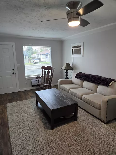 Living - 3308 E 29th Ave, Spokane, WA 99223 photo 4 of 4
