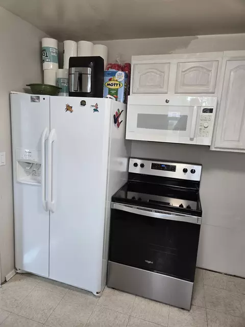 Kitchen - 3308 E 29th Ave, Spokane, WA 99223 photo 2 of 4
