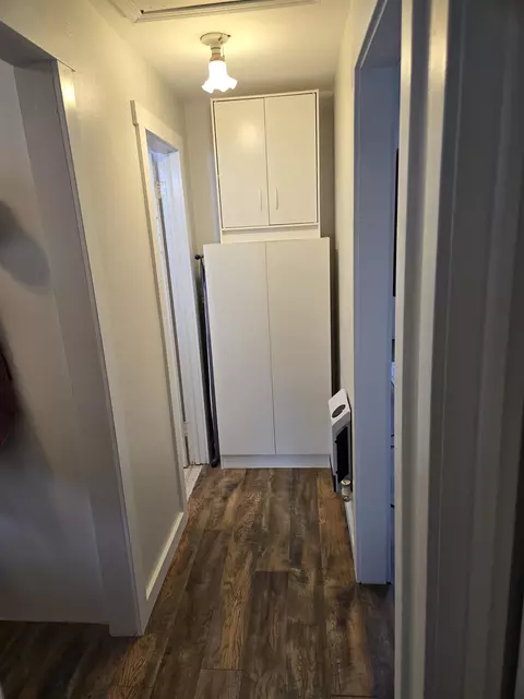 Entry Way - 3308 E 29th Ave, Spokane, WA 99223 photo 2 of 2