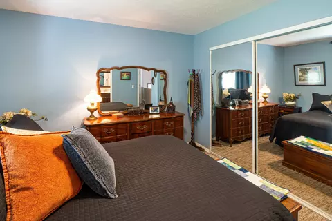 Bedroom - 4522 E 15th Ave, Spokane Valley, WA 99212 photo 2 of 7