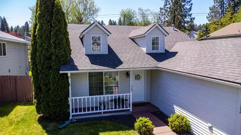 Exterior - 4522 E 15th Ave, Spokane Valley, WA 99212 photo 12 of 13