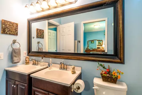 Bath - 4522 E 15th Ave, Spokane Valley, WA 99212 photo 1 of 3