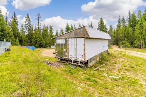 48 Hidden Loop Rd, Usk, WA 99180 photo 15