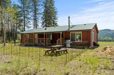 532 Timber Mountain Rd, Newport, WA 99156
