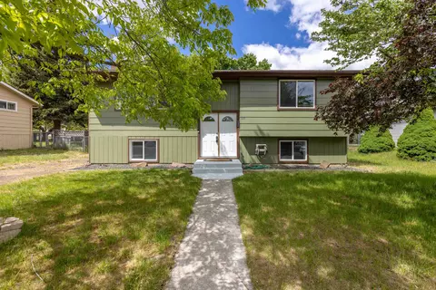 808 Chestnut St, Cheney, WA 99004