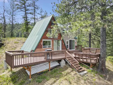 82 Lighthouse Point Rd, Deer Park, WA 99006
