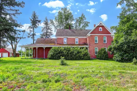 10806 E Bigelow Gulch Rd, Spokane, WA 99217