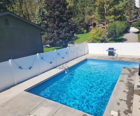 Exterior - 904 E Pinecone Ct, Spokane, WA 99208 photo 5 of 13