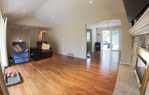 Living - 904 E Pinecone Ct, Spokane, WA 99208 photo 3 of 6
