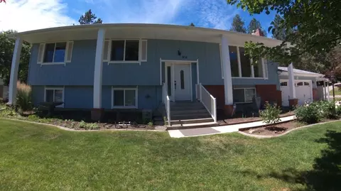 904 E Pinecone Ct, Spokane, WA 99208