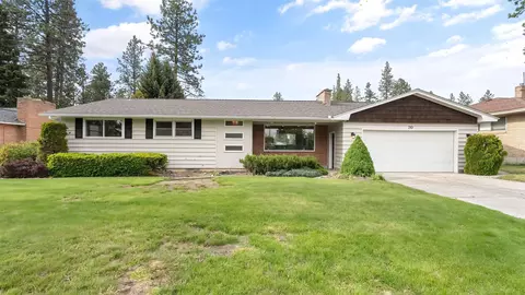 210 W 37th Ave, Spokane, WA 99203