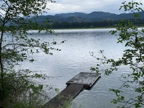 1062 Davis Rd, Usk, WA 99180 photo 2
