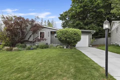 2605 E Girard Pl, Spokane, WA 99223