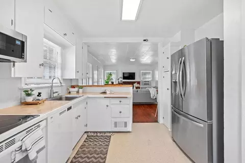 Kitchen - 35 E 29th Ave, Spokane, WA 99203 photo 2 of 5
