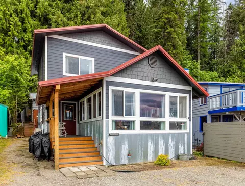 14202 N Meadow Ln, Newman Lake, WA 99025