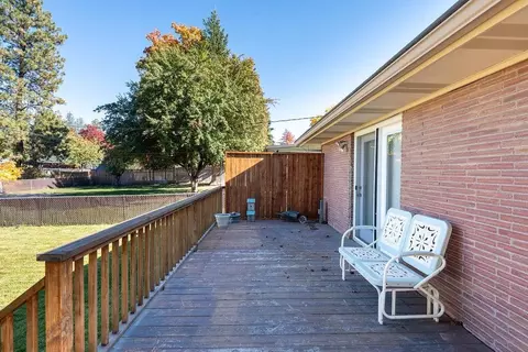 Exterior - 1911 E 40th Ave, Spokane, WA 99203 photo 6 of 10