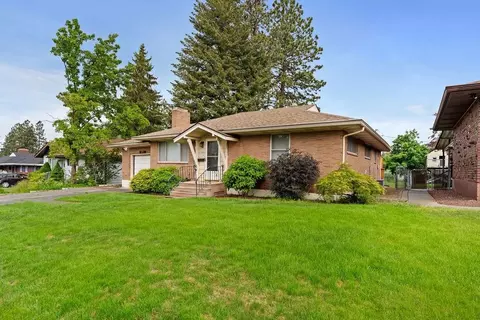 Exterior - 1911 E 40th Ave, Spokane, WA 99203 photo 2 of 10