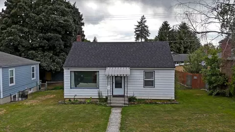 4727 N Cedar St, Spokane, WA 99205