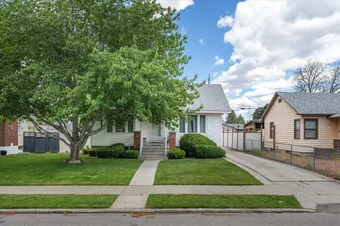 5004 N Adams St, Spokane, WA 99205